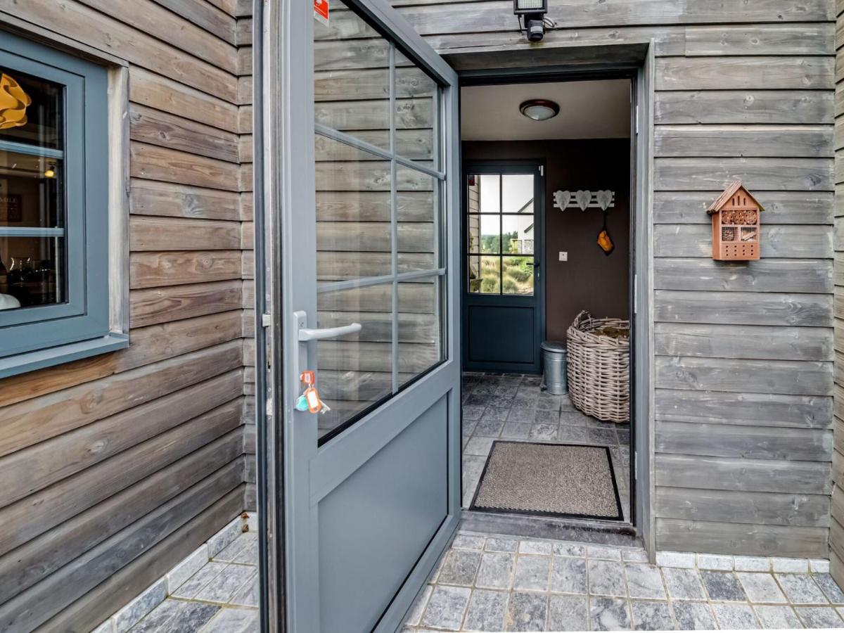 Tranquil Holiday Home In Mont With Bubble Bath المظهر الخارجي الصورة