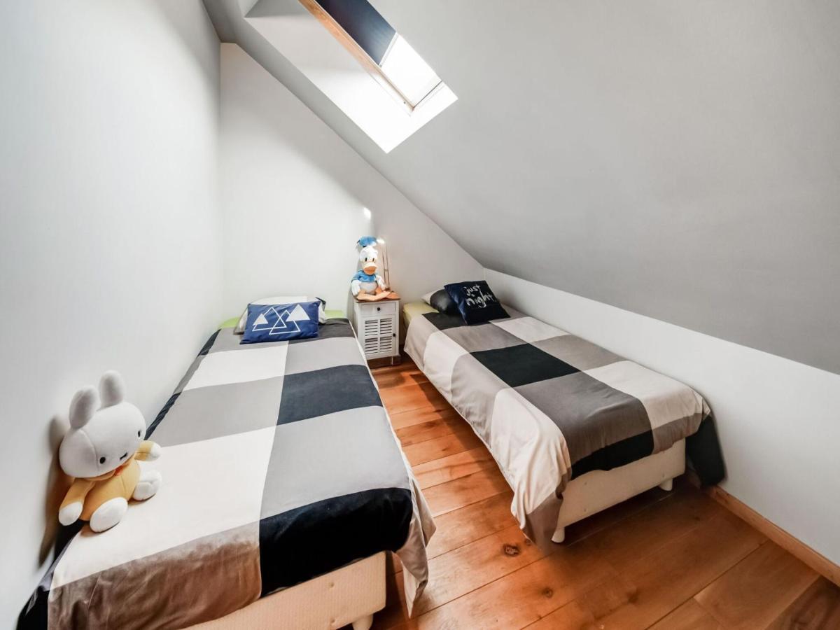 Tranquil Holiday Home In Mont With Bubble Bath المظهر الخارجي الصورة